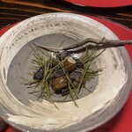 美山荘 - カタツムリが隠れている