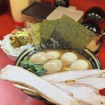 横濱家系ラーメン 八代目 野中家 - 
