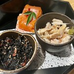 博多もつ鍋 やま中 - 