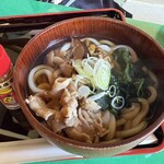 待春軒 - 豚バラ肉ときのこうどん(温)