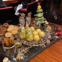 ラトリエ ドゥ ジョエル・ロブション - プティデセール　可愛いです。