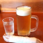 お食事処 はまさか - もはや必需品の一杯