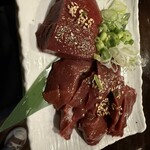 炭火焼肉 肉刺し にく式 - 