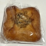 EARTH BAKERY & CAFE - 