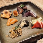 百式 - おばんざい(鮭ハラス焼き・和牛ハラミ焼き)