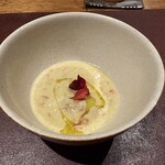 バンケッティ - ②白菜とセコガニのポタージュ