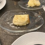 THE BLUE - お食事ご注文で温めるチーズケーキサービス