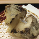 お料理 直心 - 野球ボールよりでかい特大しいたけ。