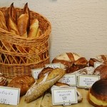 ブランジェリー ラ・フォンティヌ・ドゥ・ルルド - 店内