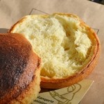 ブランジェリー ラ・フォンティヌ・ドゥ・ルルド - じゃがいものパン　断面