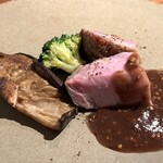 Santépices - アップ：鹿児島黒豚 タスマニアマスタードソース