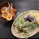 弐昇 - かぼす辛味肉汁つけ（普通盛り）+春菊とナスの天ぷら