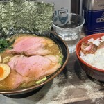 神田ラーメン わいず - 