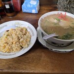 ふくちゃんラーメン 田隈本店 - ラーメン＋チャーハン