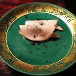 ななしの庵 - 自家製シメサバに大根を巻きました。大根の食感と自家製の酢、鯖の脂がとても良いバランスでした。