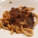 Giglio - 14.11.28 国産和牛肉と黒コショウの煮込み“ペポーゾ”のソース シエナ伝統のパスタ“イ・ピーチ”(1080円)