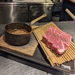 焼肉どんどん 三ノ宮店 - ランプ