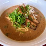 六甲国際ゴルフ倶楽部 レストラン - 旨味濃厚　味噌チャーシュー麺