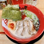 ラーメン まこと屋 - 料理写真:全のせ牛白湯