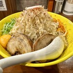 ヤマネコ軒 - 黒醤油特製まぜそば並＋ヤサイマシ＋オロチ麺変更