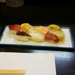 にぎり盛り合わせ  960円