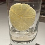 レ セゾン - 飲み物レモンも　皮をしっかりとってた、さすが‼️