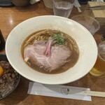 貝と地鶏だしのらぁ麺 ちょろ - 