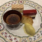 レストラン 西洋銀座 - デザートワゴン盛り合わせ