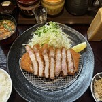 とんかつ専門店 かつ坊 - 