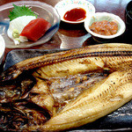 朝市食堂 - 焼き魚定食 シマホッケ(2100円)