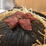 羊肉炭火焼 肉汁屋 - 