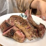 羊肉炭火焼 肉汁屋 - 