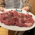 羊肉炭火焼 肉汁屋 - 