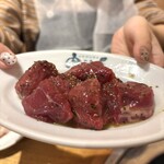 羊肉炭火焼 肉汁屋 - 