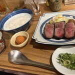 牛タンとクリスピー餃子 ひまわり - 