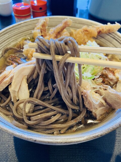 肉そば藤七（ニクソバトウシチ） - 勾当台公園（そば）の写真