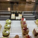 LESS by Gabriele Riva & Kanako Sakakura - 