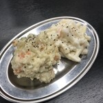 串屋横丁 もつ焼きセンター - 世界平和のポテマカ論争無し（笑）