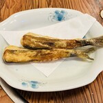 いわし舟 - 残った活姿造りの骨を揚げてくれます