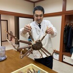 梶助 - これ、足が揃っていたら20万円超の大型加能蟹です