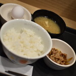 松屋 - 料理写真:Ｗで選べる玉子かけごはん・生玉子・ミニ牛皿（３５０円）２０２５年１１月