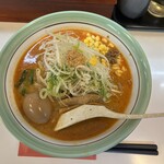 網走ラーメン　西多賀 - 白髪ネギがポイントかな