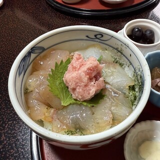 口コミ一覧 : うみねこ亭 - 白銀/食堂 [食べログ]
