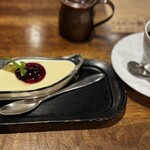 COFFEE HALL くぐつ草 - ケーキセット（コーヒー）