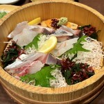 瀬戸内料理 金兵衛 - 鯛の刺身