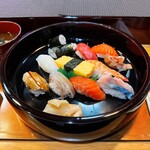 むら上 - 握り盛り合わせ　1100円