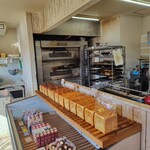 こなぎぱん - 食パンもあります。