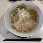 らぁめんキッチンけんけん - しおラーメン900円だったかな