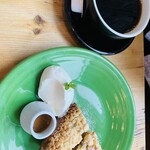 GRANNY SMITH APPLE PIE & COFFEE - 