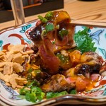 炭火焼鳥と一口餃子 TORA鶏YA - ツムラ本店河内鴨ねぎユッケ